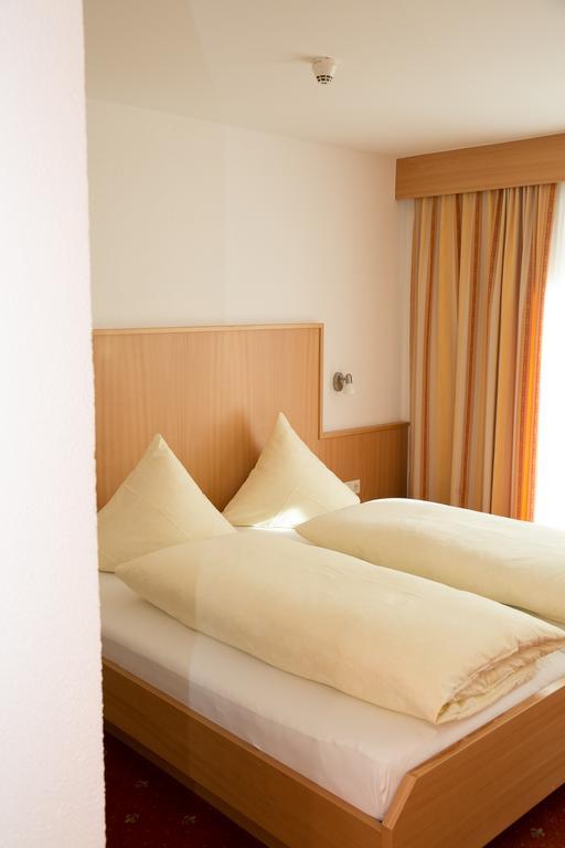 Hotel Garni Ehrenreich Sölden Exteriör bild