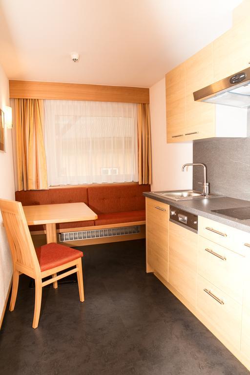 Hotel Garni Ehrenreich Sölden Exteriör bild